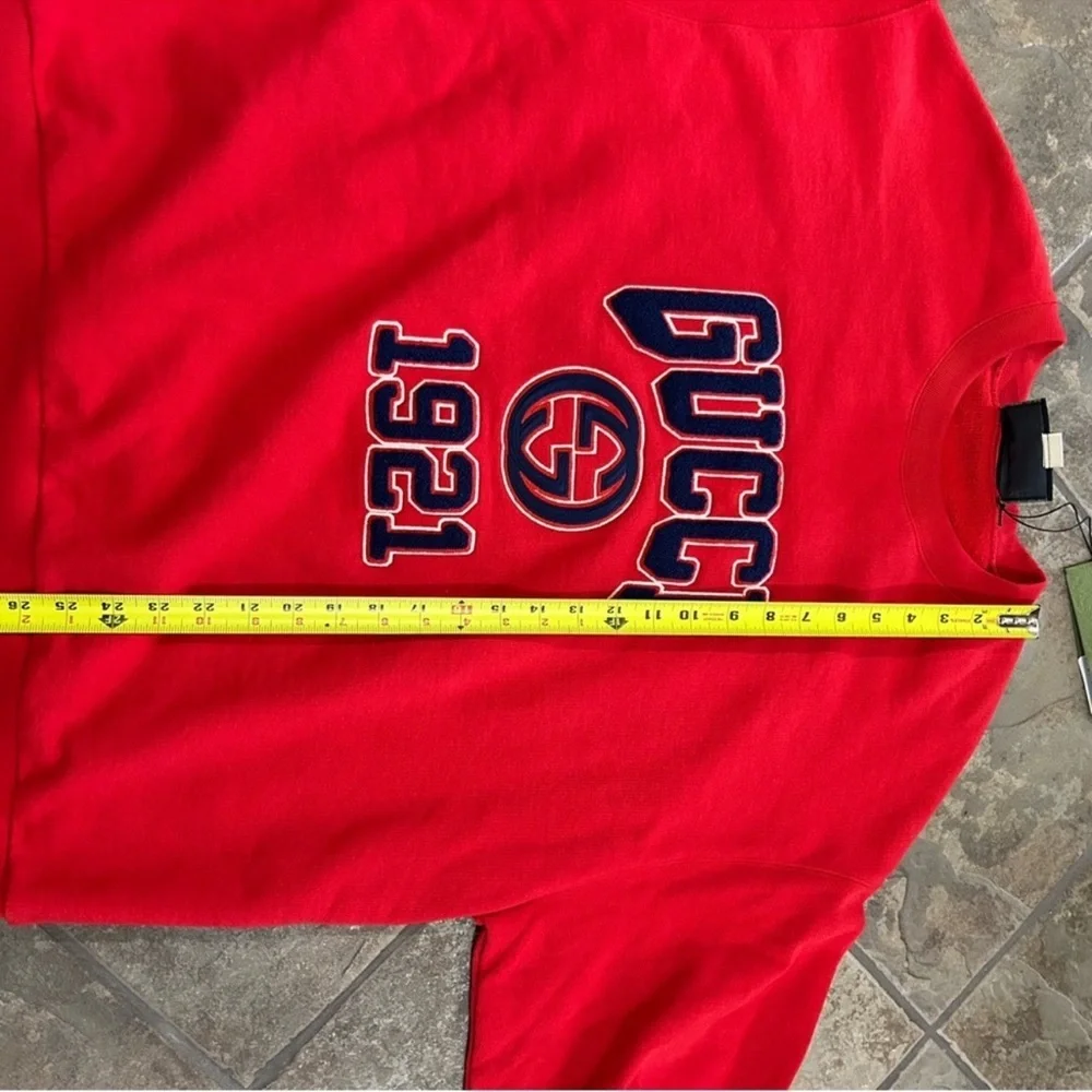 Men’s Gucci logo embroidered cotton jersey sweatshirt, size X L. made in Italy